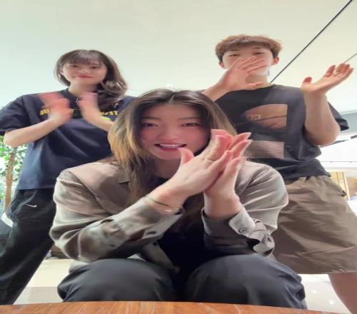 梦姐球场上那么硬气,没想到生活中这么孩子气!