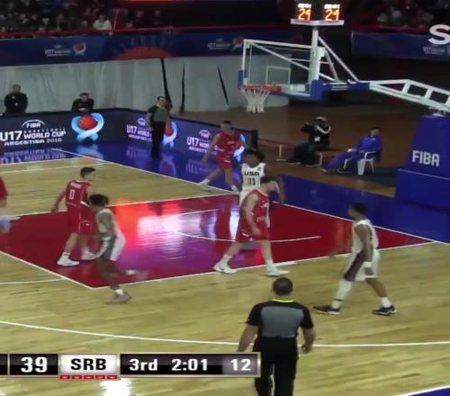16岁来打U17!16岁的杰伦格林在FIBA赛场上肆意飞翔