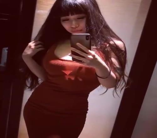 大老师这身材完美符合欧洲审美啊不愧是海淀蔡依林