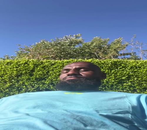 這位老同志快退休了就是愜意！40歲老頭休賽期的午后