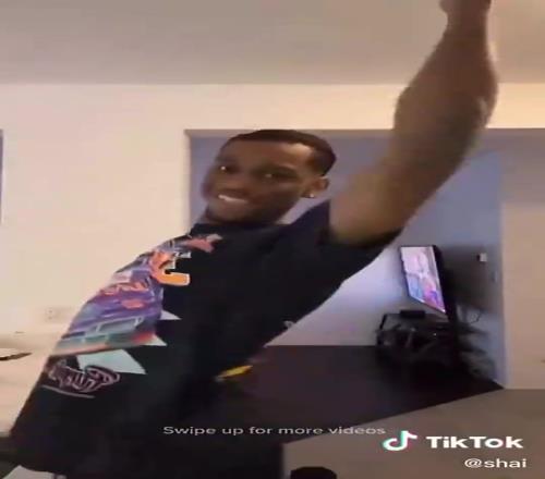 亚历山大:早知道自己以后会成为MVP,就不跳这么傻的舞了