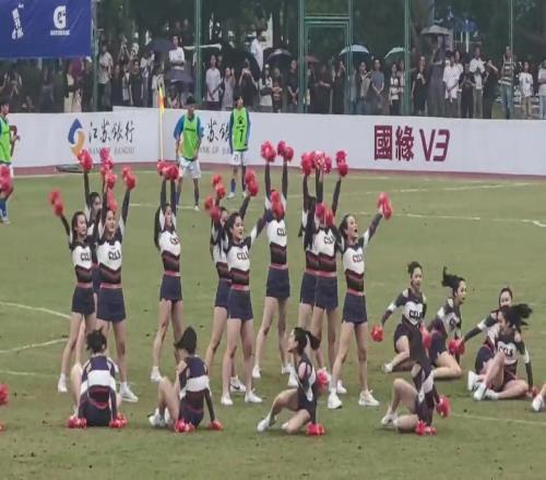 “蘇超”也是好起來了，還有啦啦隊(duì)小姐姐助陣
