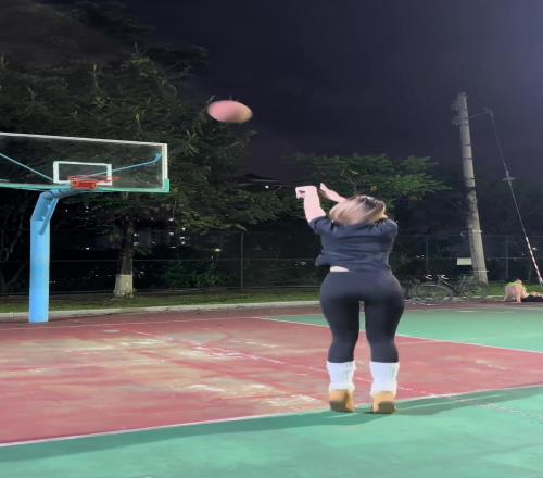 这个背影能俘获你吗