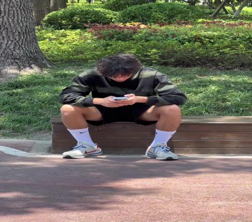 蒯纪闻和李新翔现身世纪公园,老蒯这腿是不是练变形了