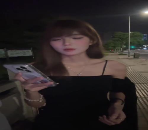 高中女足素颜都这么好看了,到了大学化点淡妆更会是绝杀