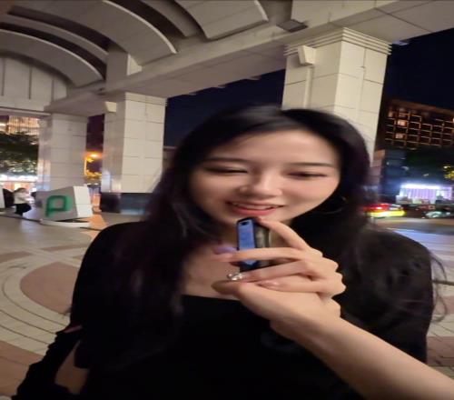 常州垫底,美女球迷接受采访,最后时刻爆粗