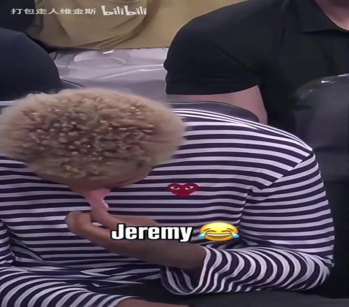童心未泯!索汉:福克斯,你快看我!哎,你怎么不早看!