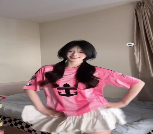小姐姐:任意球当点球踢,这就是里奥梅西!