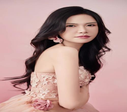9分！前女籃國手許諾一身粉色婚紗裙：今天的粉色你打幾分