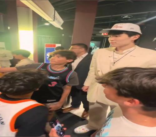 靦腆小楊楊瀚森收獲第一批美國本土小迷弟