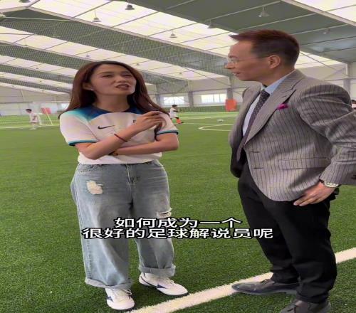 揭秘詹俊的解说准备,一句话证明你听过詹俊解说