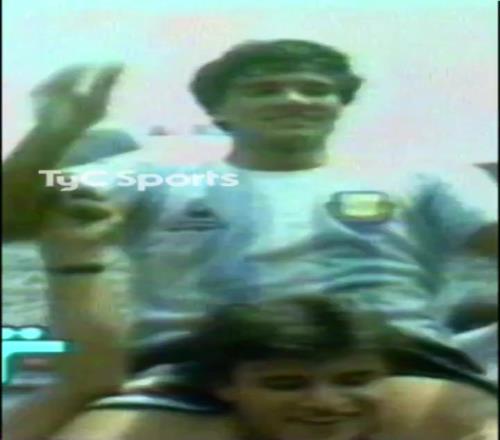 39年前阿根廷夺世界杯冠军,马拉多纳情绪崩溃哭成泪人