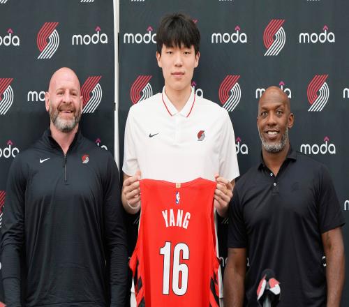 如何評價開拓者GM克羅寧雷厲風(fēng)行的操作