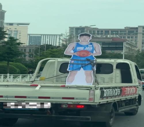 今日主線任務(wù)：解救楊瀚森