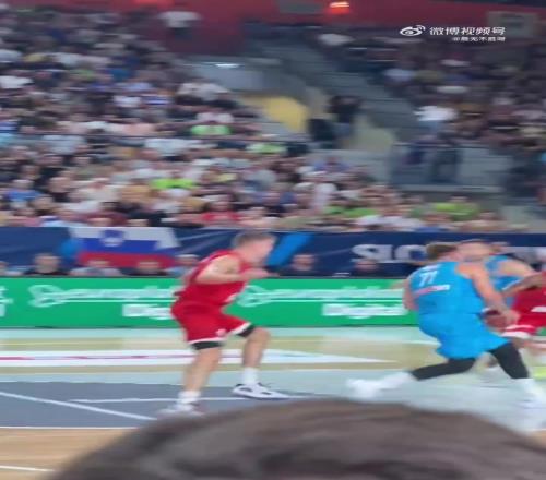 FIBA簡(jiǎn)直無敵！對(duì)手都知道東契奇要干嘛，但就是防不?。? class=