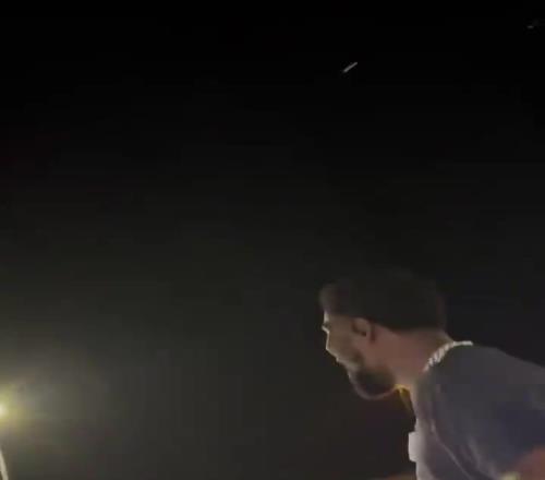 尘埃落定！艾顿下车和球迷一起嗨，果然很受欢迎