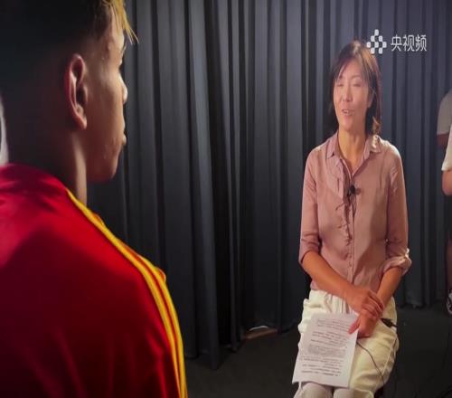 央视主持:重压下你如何保持初心亚马尔:享受、玩耍自然发挥
