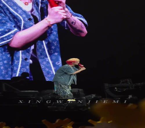 观众:敢不敢来苏超踢球鹿晗:很想很想去苏超现场看球