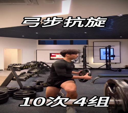 國(guó)內(nèi)足球小將的身材比例這么好啊，這身材可比不少國(guó)足球員厲害