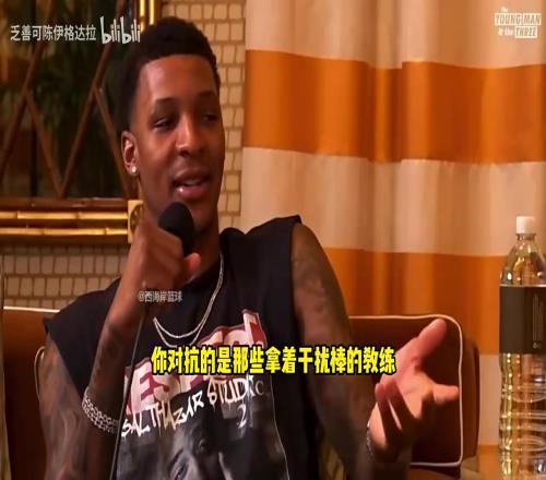 夸張！小賈：阿門不蓄力起跳頭能碰筐<div   id=