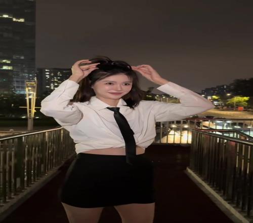 御姐造型<div   id=