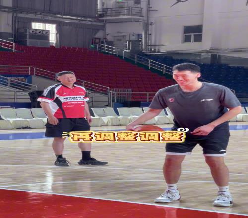 杜锋迷惑行为大赏!广东宏远训练花絮之罚球抗干扰