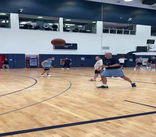 1米72的身高居然能闯荡NBA！看看河村勇辉是怎么训练的吧