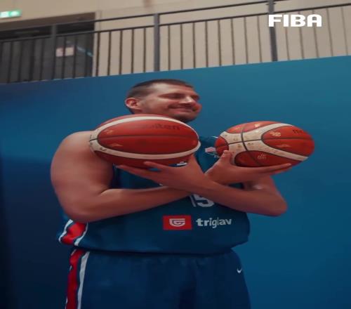能否同时统治NBA和FIBA约基奇今年能率领塞尔维亚夺冠吗