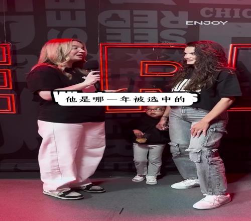 你问我答:猜猜她是哪个NBA球员的妻子