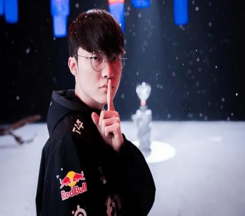 韩媒：Faker如果退役，行情不佳的韩国电竞必将遭受致命打击