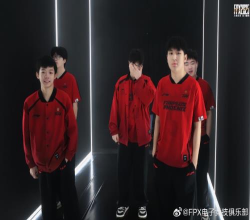 要直追当年WEFPX后续两场面对TESBLG战绩大概率为1胜13负