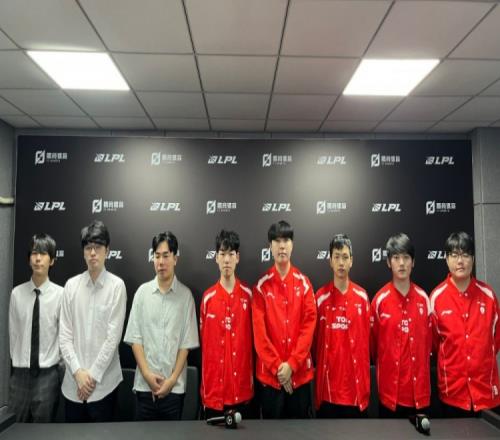 TES賽后群訪Kanavi：Jiejie去了FPX我們那一把好好準備拿下他們