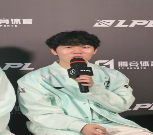 Rookie:不科學(xué)團(tuán)戰(zhàn)是我們前期沒做好的表現(xiàn)這個(gè)問題要去解決