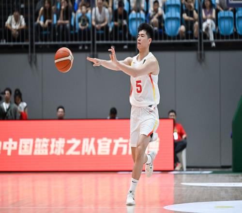 媒體人：陳家政可去NCAA鍛煉像他這樣的球員大學(xué)球隊(duì)會(huì)喜歡的