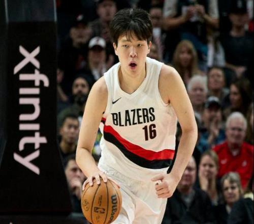 開(kāi)拓者棄用楊瀚森，球隊(duì)五連勝被終結(jié)，明顯的贏球密碼為何不用