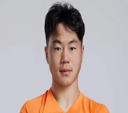 下一個方昊國安免簽泰山中場鄧捷夫+茹子楠補兩翼2老將還有油