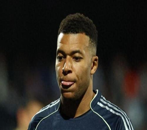 老實(shí)人！姆巴佩帶傷出戰(zhàn)，只為力保阿隆索帥位