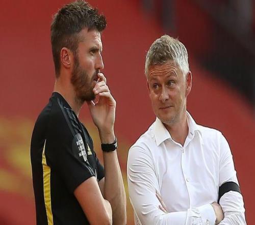 曼聯(lián)官宣！卡里克出任臨時(shí)主帥，5年前3戰(zhàn)不敗，首秀曼市德比