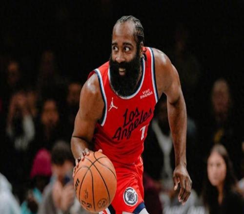 場(chǎng)均32+7+4！帶隊(duì)聯(lián)盟第一，NBA最被低估超巨，你要迎來(lái)第三冠了