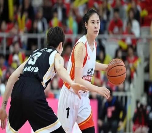 15分大逆轉(zhuǎn)失敗女籃霸主慘遭兩連?。簵盍S21分王思雨12+7