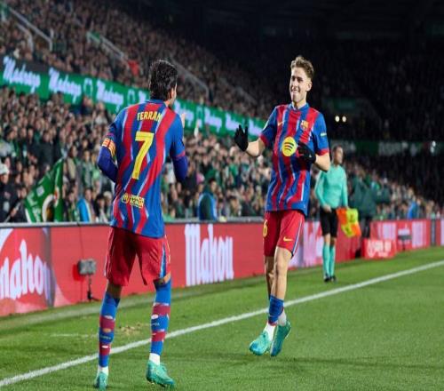 亞馬爾破門！豪取11連勝，巴薩強(qiáng)勢(shì)晉級(jí)8強(qiáng)，霍安加西亞屢獻(xiàn)神撲