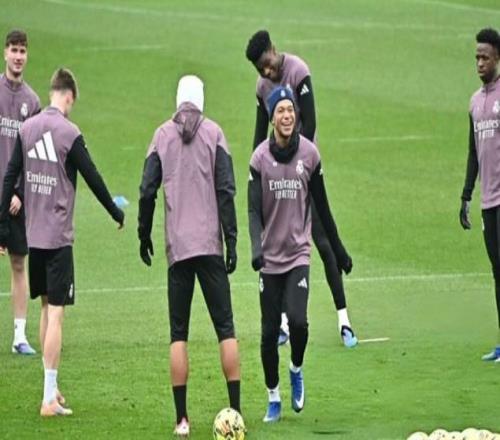 科貝記者：姆巴佩今天參加了皇馬的合練，但出戰(zhàn)萊萬特仍存疑