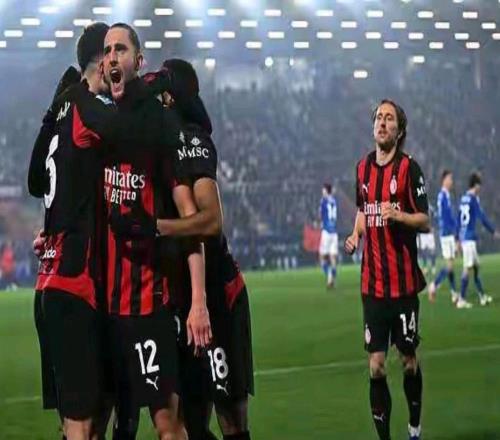 紅黑軍團(tuán)逆轉(zhuǎn)奏凱：拉比奧傳射建功AC米蘭客場(chǎng)31力擒科莫