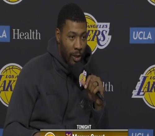 斯马特：湖人一直是被追逐的角色，对手总会在打湖人时超神