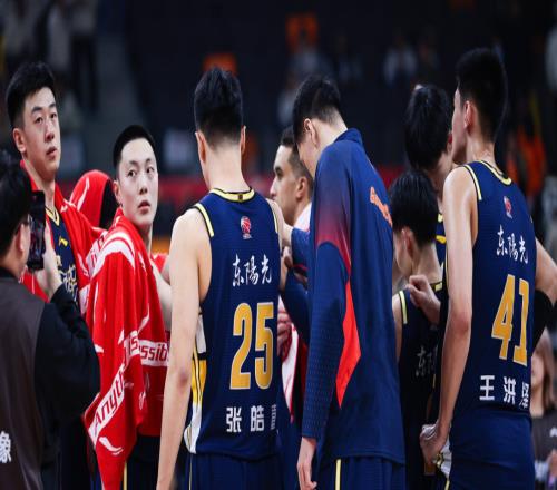 輸40分創(chuàng)5大紀(jì)錄談何爭冠名記指出廣東致命隱患讓粵迷徹底心涼