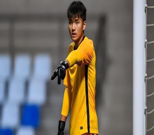 申花門將位置補強又有新動作！再次報價李昊，希望他本賽季加盟