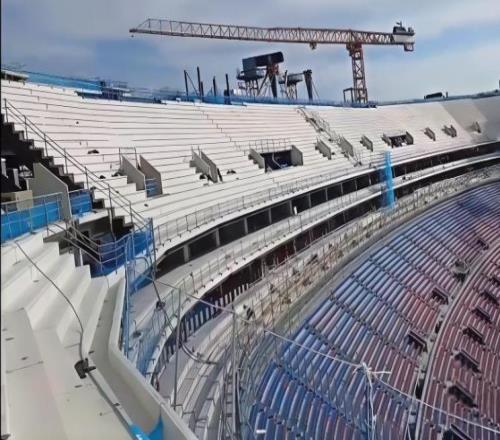 世體：諾坎普第三層看臺(tái)正逐漸成形，2月可能重新開放北看臺(tái)