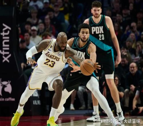 湖人兩敗因出爐，老詹談吹罰攤牌！雷迪克賽后很滿意，新援好消息