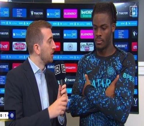 比塞克：我們有很多好后衛(wèi)誰上都一樣，我踢前腰都沒問題