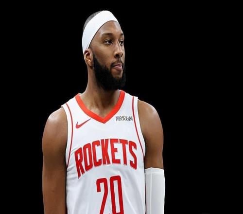 攻防兩端的差距實在太大了，火箭到底應(yīng)該如何使用這位后場大閘